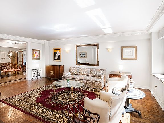 3rd image of 45 E 72nd St APT 6C