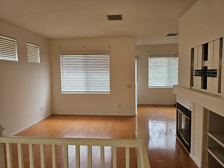 1751 Tallowberry Ln — Photo 6