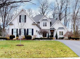 3329 Charter Oak Dr, Maumee, OH 43537