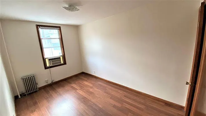 Rented by Bond New York | media 18