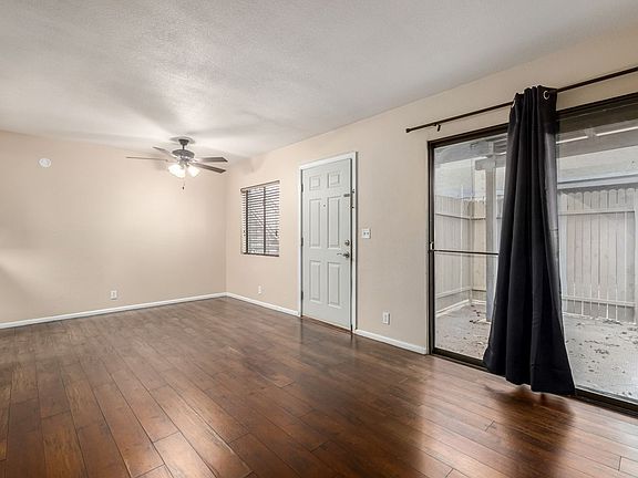 5th image of 286 W Palomino Dr Unit 107