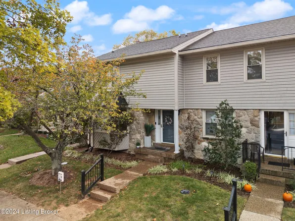 10408 Lakeshore Blf, Louisville, KY 40223