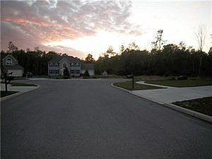 2nd image of 366 South Ln