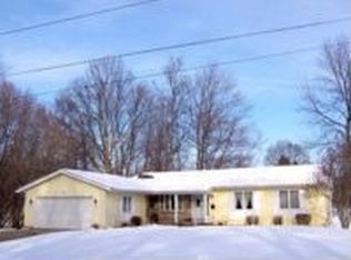 9892 Riverside Dr, Grand Ledge, MI 48837