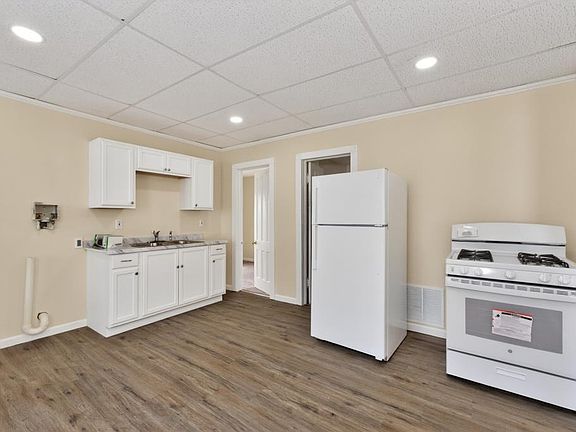 5th image of 78 Academy St Floor 2