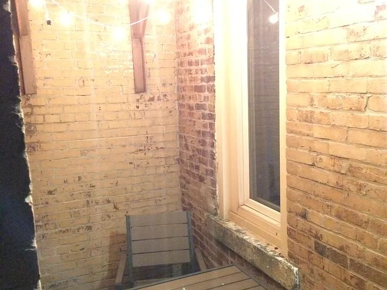 2211 Sarah St #2 — Photo 4