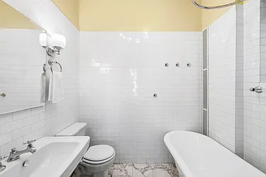 Rented by Nest Seekers International