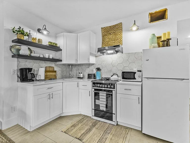13334 Polo Club Rd #207 — Photo 3