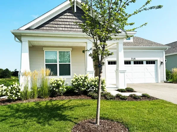 715 Alberta Ave, Oswego, IL