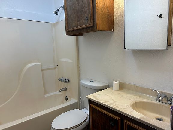 4th image of 25450 Ipes Rd APT 1