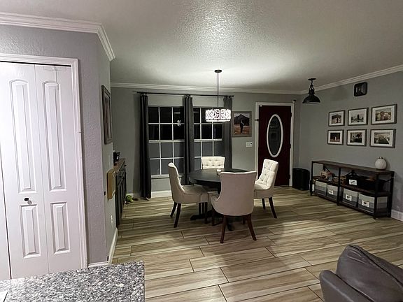 Dinning and entry way