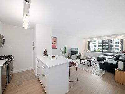 531 Main St APT 310, New York, NY, 10044