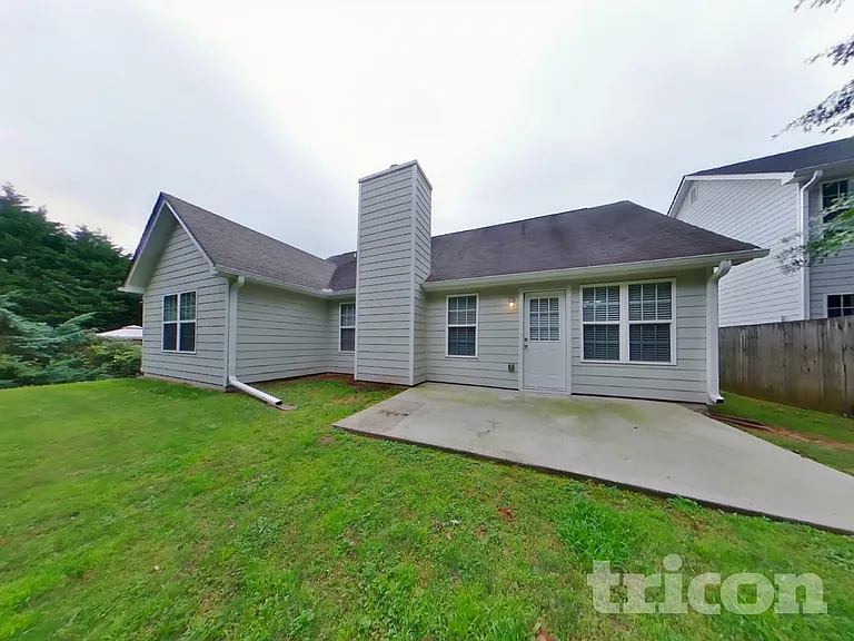 247 Augusta Woods Dr — Photo 17