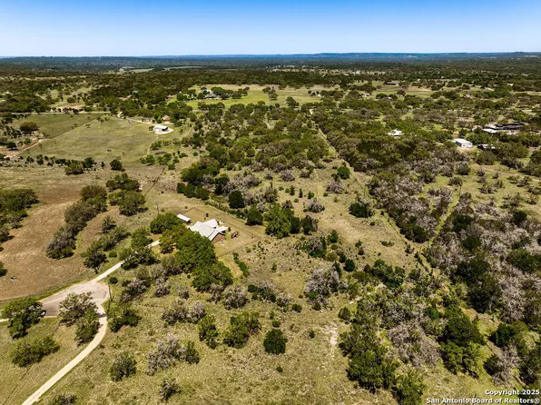 120 Amber Creek, Burnet, TX 78611