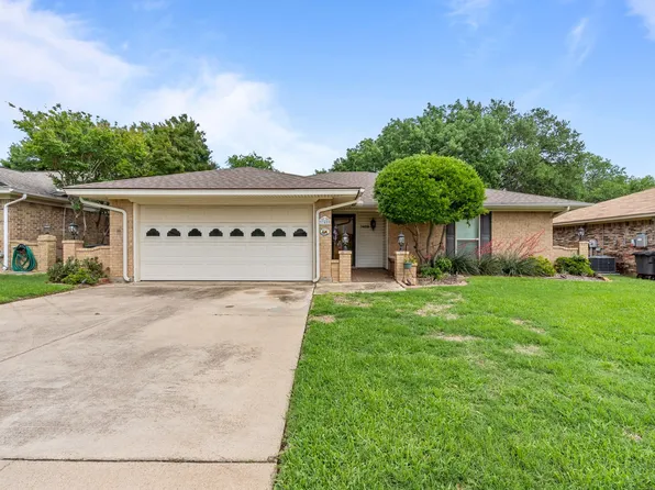 7409 Glen Haven Dr, Fort Worth, TX 76133