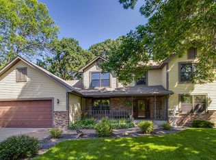 8160 Red Oak Ct, Mounds View, MN 55112