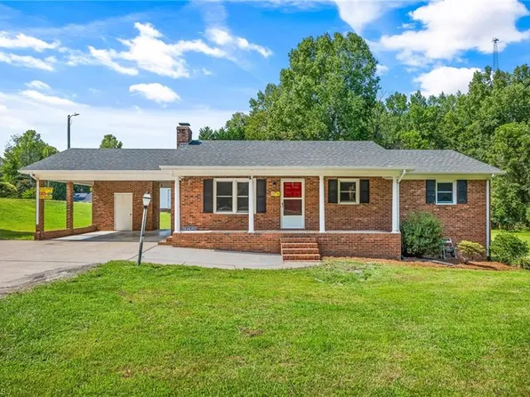 11 Hasty Hill Rd, Thomasville, NC 27360