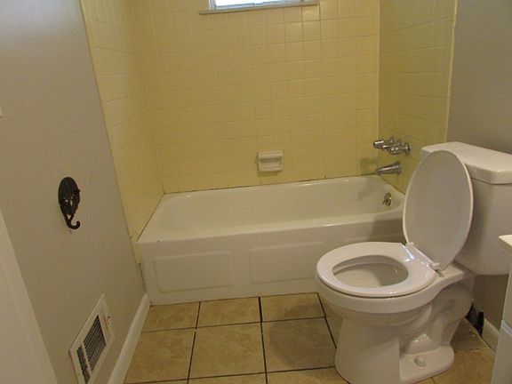 5th image of 2444 Derwent Dr
