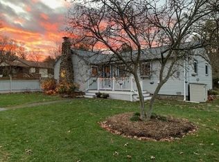 7 Douglas Ave, Norwell, MA 02061