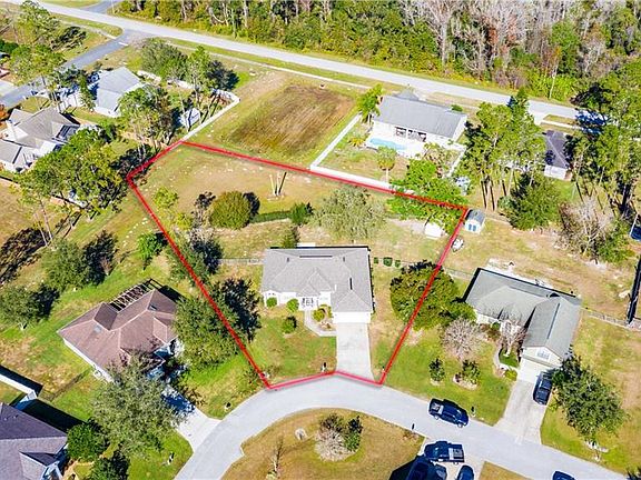 2nd image of 32411 Laurel Ct