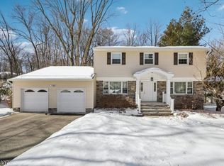 29 Clover Ln, Randolph Twp., NJ 07869