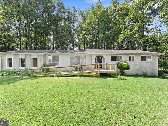 2nd image of 758 Springlake Rd