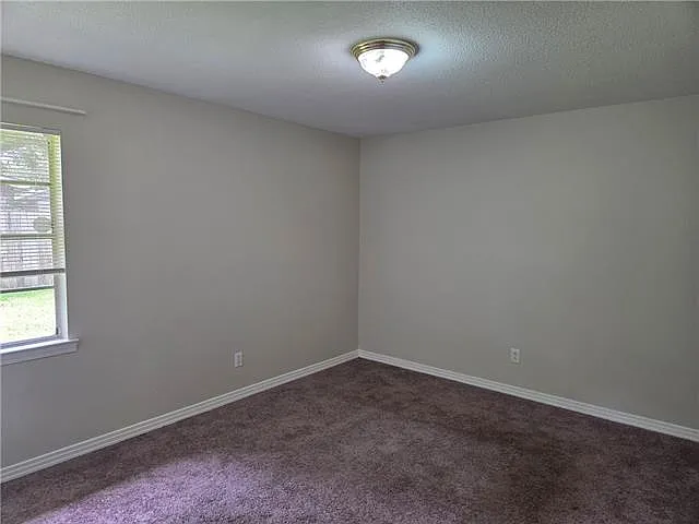 1832 Harvard Ave — Photo 10