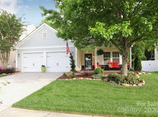 9814 Fernspray Rd, Charlotte, NC 28215