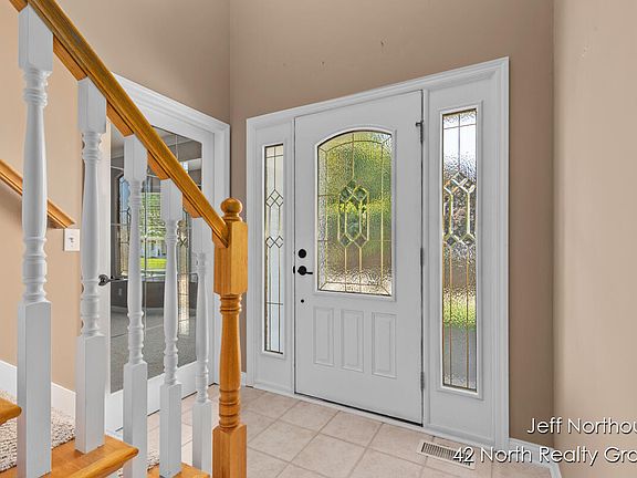 4th image of 5306 Pine Slope Dr SW
