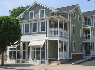 425 Main St #3, East Greenwich, RI 02818