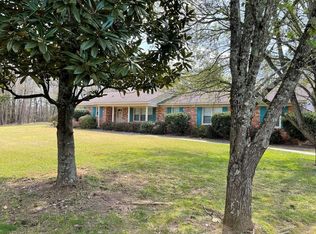 166 Highland Dr, Greenwood, SC 29649