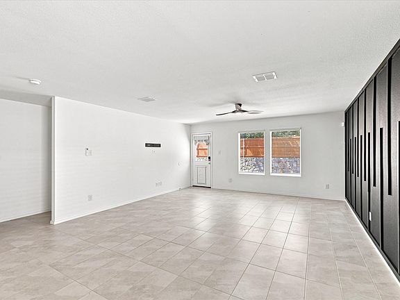 5th image of 1756 Copehart Ln