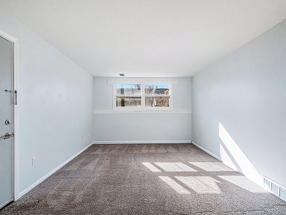 4th image of 4223 Oak Park Dr SE