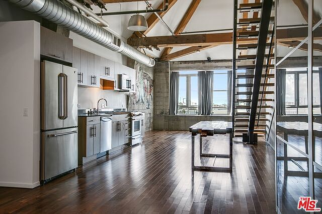 1st image of 530 S Hewitt St #529