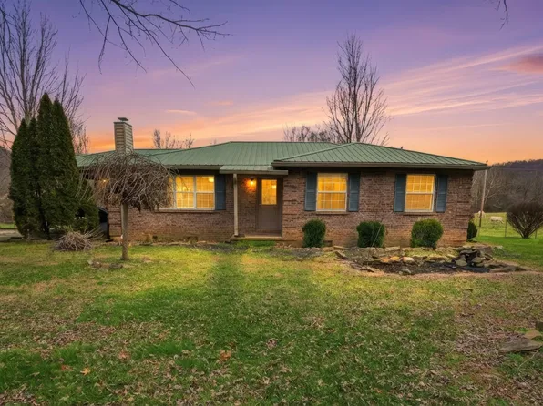 7610 State Route 50, Pelham, TN 37366