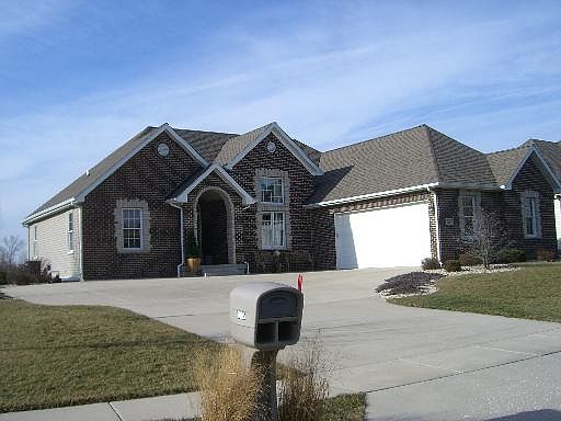 5th image of 2020 Northlake Dr