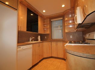 117 Bay 7th St #2, Brooklyn, NY 11228