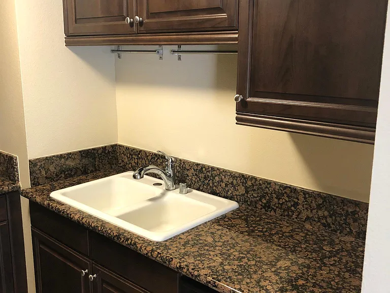 1127 Winchester Ave #4 — Photo 11