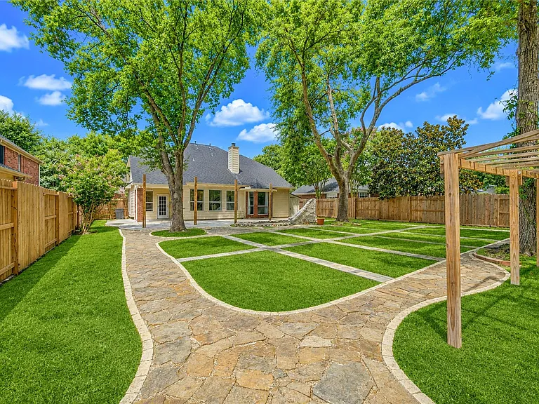 1215 Whisper Trace Ct — Photo 35