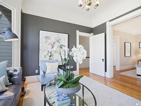3rd image of 351 Waller St