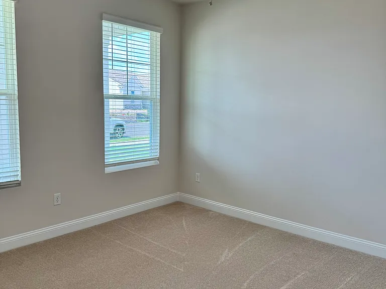 7473 Linda Vista Ln — Photo 10