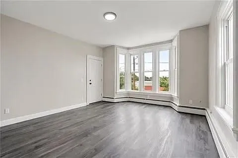 132 Railroad St — Photo 6