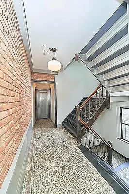 Rented by Living New York | media 12