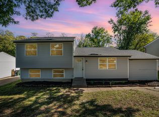 3915 Hunters Green Dr, Florence, KY 41042