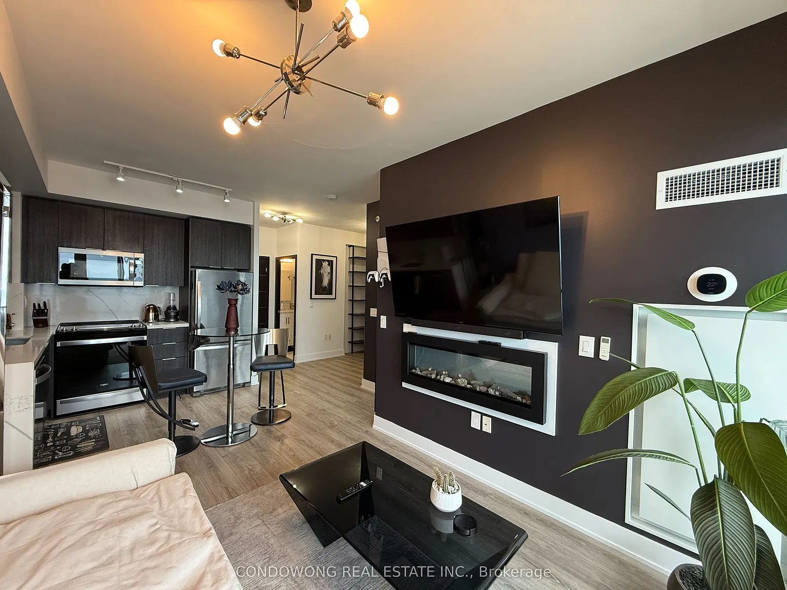 2 bed, $2,800 — Photo 4