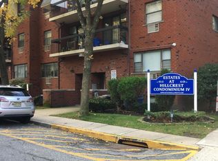 7108 Sutton Pl, Fresh Meadows, NY 11365