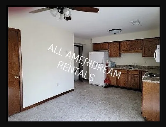 617 Maple St — Photo 2