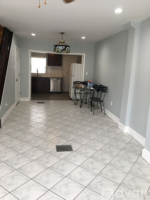 2nd image of 3647 Sears St