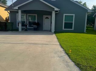 1013 Neches Ave, Port Arthur, TX 77642