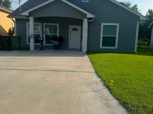 1013 Neches Ave, Port Arthur, TX 77642
